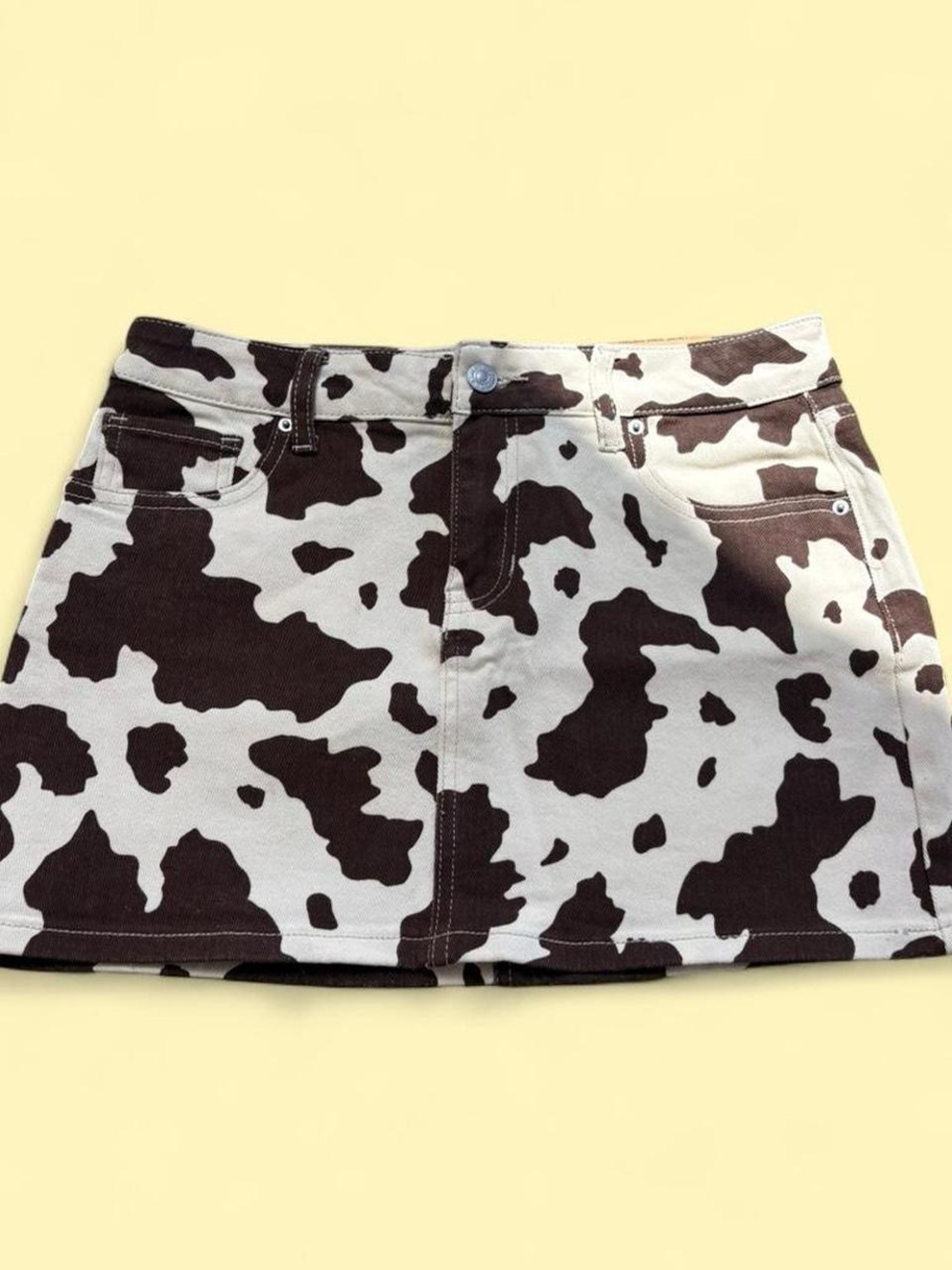 NWT cow print adorable mini skirt denim material med